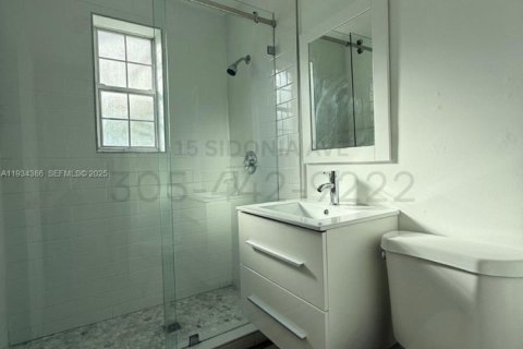 Apartamento en alquiler en Coral Gables, Florida, 2 dormitorios, 83.61 m2 № 1993645 - foto 7