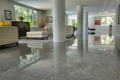 Condo in Bay Harbor Islands, Florida, 1 bedroom  № 1811166 - photo 5