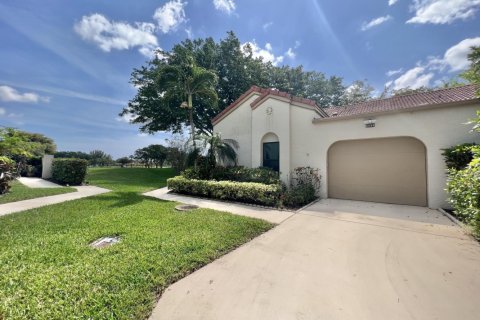 House in Boynton Beach, Florida 3 bedrooms, 138.05 sq.m. № 1077132 - photo 1
