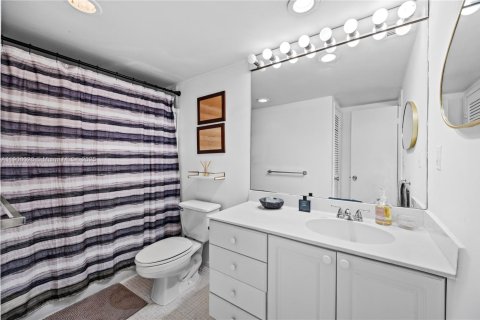 Купить кондоминиум в Санни-Айлс-Бич, Флорида 1 спальня, 93.37м2, № 2018197 - фото 12