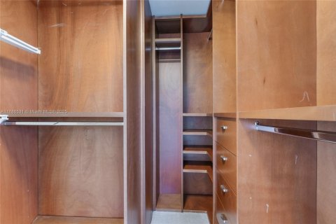 Купить кондоминиум в Майами, Флорида 2 спальни, 134.62м2, № 1896414 - фото 9