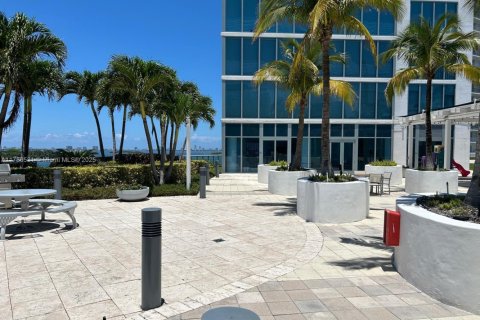 Купить кондоминиум в Майами, Флорида 2 спальни, 134.62м2, № 1896414 - фото 19