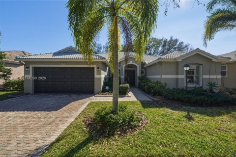 House in Pembroke Pines, Florida 3 bedrooms, 210.61 sq.m. № 2033472 - photo 29