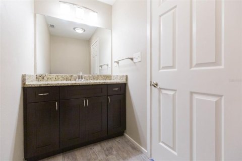 Casa en alquiler en Tampa, Florida, 3 dormitorios, 247.77 m2 № 2259337 - foto 26
