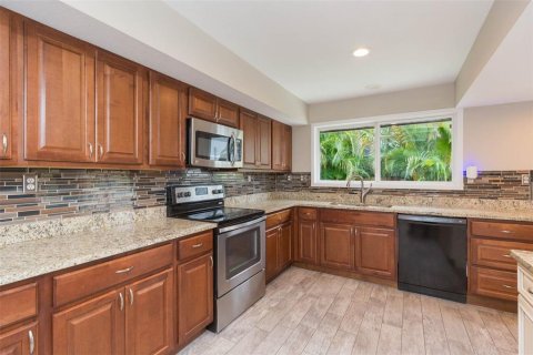 Casa en alquiler en Tampa, Florida, 3 dormitorios, 247.77 m2 № 2259337 - foto 22