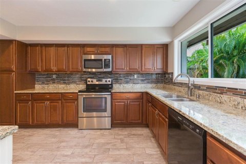 Casa en alquiler en Tampa, Florida, 3 dormitorios, 247.77 m2 № 2259337 - foto 20