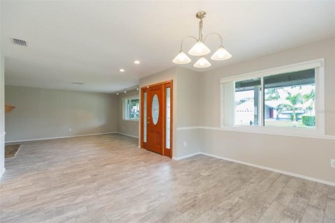 Casa en alquiler en Tampa, Florida, 3 dormitorios, 247.77 m2 № 2259337 - foto 8