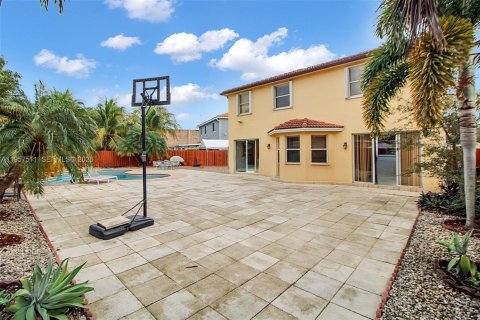 Casa en venta en Homestead, Florida, 5 dormitorios, 232.35 m2 № 2011469 - foto 24