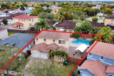 Casa en venta en Homestead, Florida, 5 dormitorios, 232.35 m2 № 2011469 - foto 7