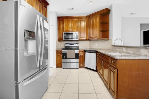 Casa en venta en Homestead, Florida, 5 dormitorios, 232.35 m2 № 2011469 - foto 30