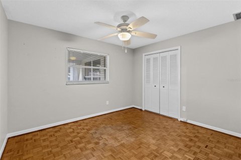 House in Orlando, Florida 4 bedrooms, 268.67 sq.m. № 2347239 - photo 22