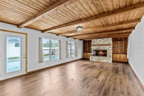 House in Orlando, Florida 4 bedrooms, 268.67 sq.m. № 2347239 - photo 13