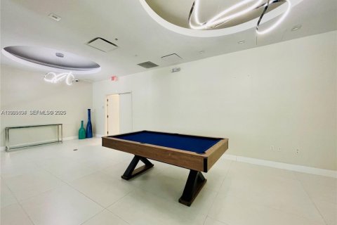 Copropriété à louer à Hollywood, Floride: 1 chambre, 82.03 m2 № 2333672 - photo 14