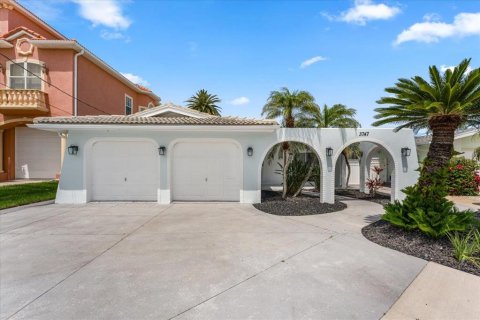 Casa en New Port Richey, Florida 3 dormitorios, 148.46 m2 № 2117119