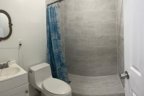 House in Miramar, Florida 3 bedrooms, 101.54 sq.m. № 1868780 - photo 16