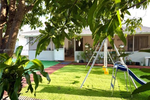 House in Miramar, Florida 3 bedrooms, 101.54 sq.m. № 1868780 - photo 18