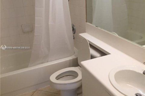 Condominio en venta en Lake Worth, Florida, 2 dormitorios, 102.66 m2 № 2012044 - foto 3