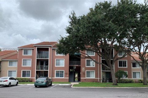 Condominio en Lake Worth, Florida, 2 dormitorios  № 2012044