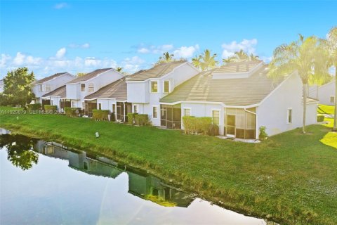 Touwnhouse à vendre à Tamarac, Floride: 3 chambres, 165.74 m2 № 1988840 - photo 27