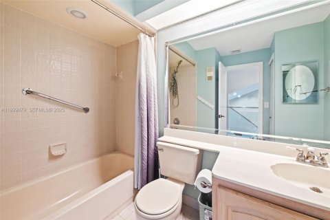 Touwnhouse à vendre à Tamarac, Floride: 3 chambres, 165.74 m2 № 1988840 - photo 24