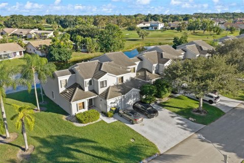 Touwnhouse à vendre à Tamarac, Floride: 3 chambres, 165.74 m2 № 1988840 - photo 29