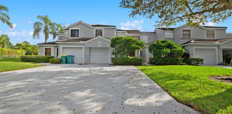 Touwnhouse à Tamarac, Floride 3 chambres, 165.74 m2 № 1988840