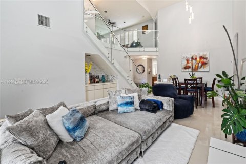 Touwnhouse à vendre à Tamarac, Floride: 3 chambres, 165.74 m2 № 1988840 - photo 10