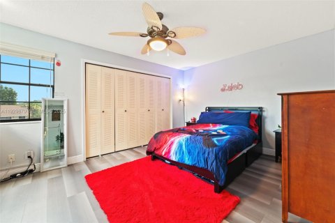 Touwnhouse à vendre à Tamarac, Floride: 3 chambres, 165.74 m2 № 1988840 - photo 21