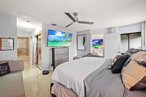 Touwnhouse à vendre à Tamarac, Floride: 3 chambres, 165.74 m2 № 1988840 - photo 19