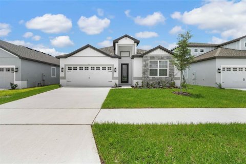 Casa en Lake Alfred, Florida 4 dormitorios, 194.72 m2 № 2410188