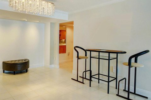 Condominio en venta en Palm Beach, Florida, 2 dormitorios, 130.53 m2 № 2146101 - foto 8