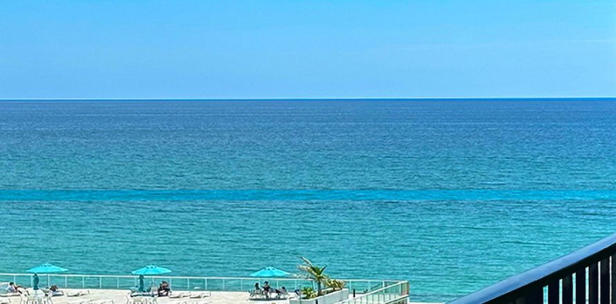 Condominio en Palm Beach, Florida, 2 dormitorios  № 2146101