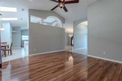 Villa ou maison à vendre à Ocala, Floride: 4 chambres, 228.45 m2 № 2424073 - photo 15