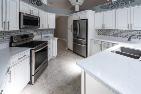 Villa ou maison à vendre à Ocala, Floride: 4 chambres, 228.45 m2 № 2424073 - photo 5