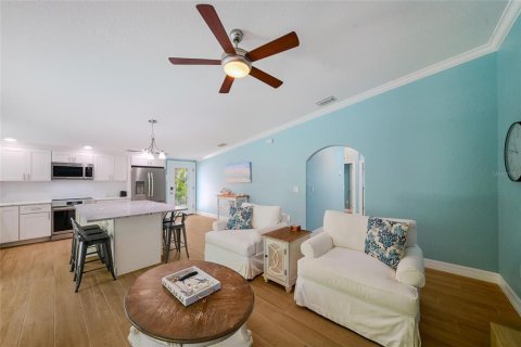 House in Holmes Beach, Florida 3 bedrooms, 117.24 sq.m. № 2114518 - photo 14