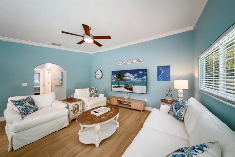 House in Holmes Beach, Florida 3 bedrooms, 117.24 sq.m. № 2114518 - photo 13