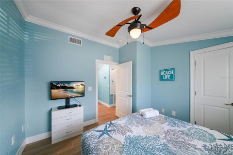 House in Holmes Beach, Florida 3 bedrooms, 117.24 sq.m. № 2114518 - photo 26