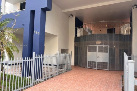 Condominio en venta en Miami, Florida, 1 dormitorio, 56.21 m2 № 2034144 - foto 12