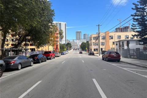 Condominio en venta en Miami, Florida, 1 dormitorio, 56.21 m2 № 2034144 - foto 14