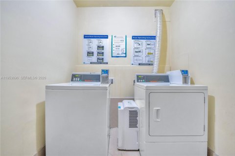 Copropriété à louer à Bay Harbor Islands, Floride: 1 chambre, 92.9 m2 № 2008255 - photo 16