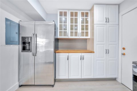 Copropriété à louer à Bay Harbor Islands, Floride: 1 chambre, 92.9 m2 № 2008255 - photo 5