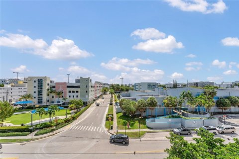 Copropriété à louer à Bay Harbor Islands, Floride: 1 chambre, 92.9 m2 № 2008255 - photo 24