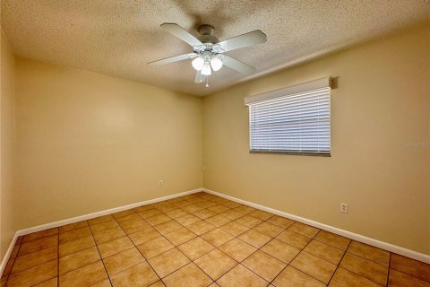 Appartement à louer à Orlando, Floride: 2 chambres, 74.32 m2 № 2430409 - photo 11