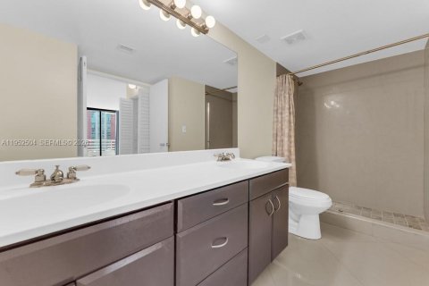Copropriété à vendre à Aventura, Floride: 2 chambres, 98.66 m2 № 2010879 - photo 28