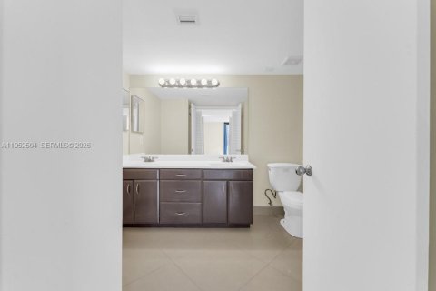 Copropriété à vendre à Aventura, Floride: 2 chambres, 98.66 m2 № 2010879 - photo 27