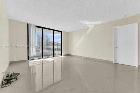 Copropriété à vendre à Aventura, Floride: 2 chambres, 98.66 m2 № 2010879 - photo 10