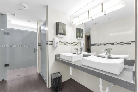 Copropriété à vendre à Aventura, Floride: 2 chambres, 98.66 m2 № 2010879 - photo 30