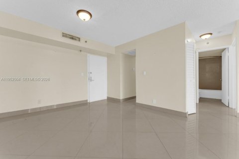 Copropriété à vendre à Aventura, Floride: 2 chambres, 98.66 m2 № 2010879 - photo 15
