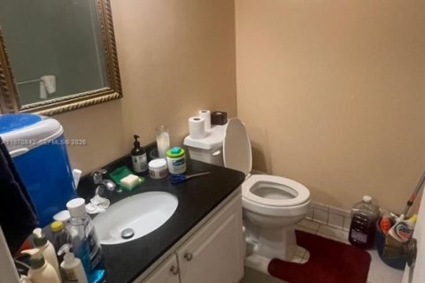 Copropriété à vendre à North Miami Beach, Floride: 2 chambres, 94.02 m2 № 2042102 - photo 10