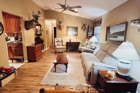 House in Zephyrhills, Florida 3 bedrooms, 130.9 sq.m. № 1850313 - photo 8